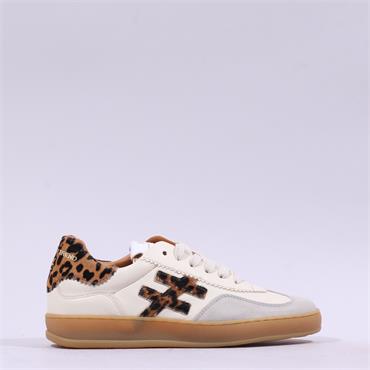 Another Trend Iconic II Gumsole Trainer - White Leopard